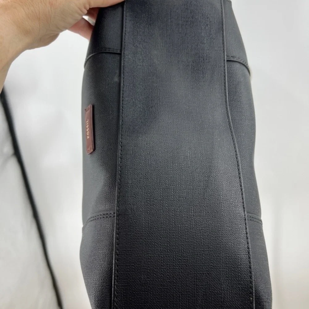 Fossil Felicity Black vegan friendly Tote